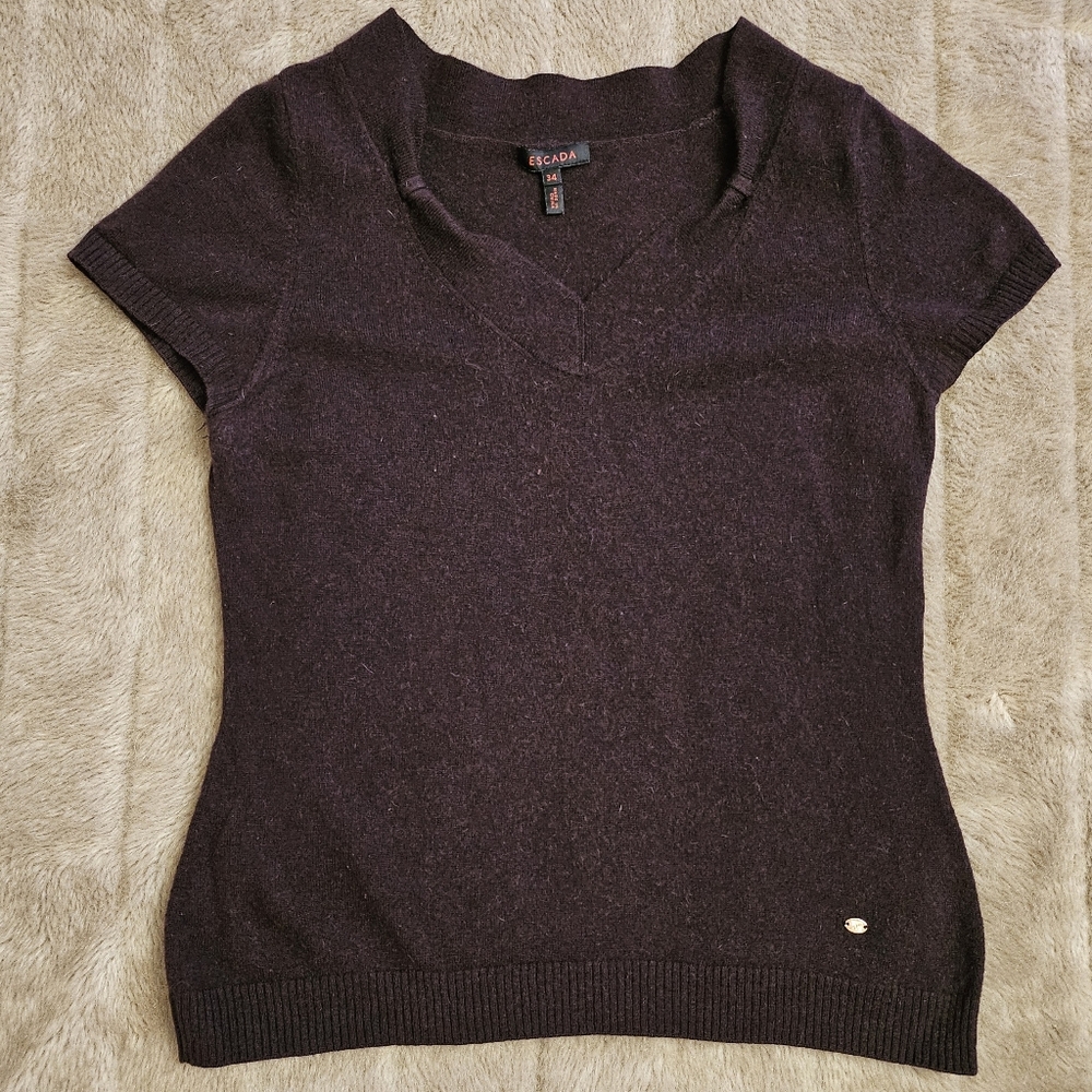 Escada all cashmere top with super cute collar accents